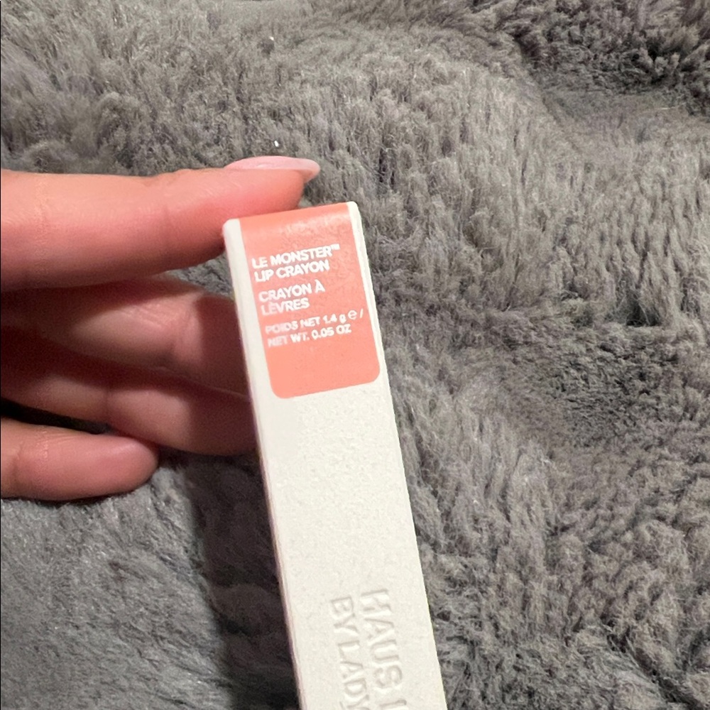 HAUS LABS Le Monster Lip Crayon- Light Peony Matte - Picture 5 of 7
